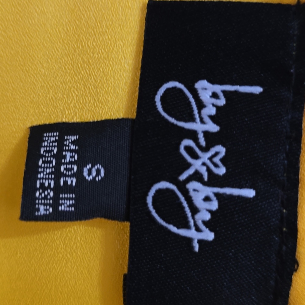 Bright Yellow Cold-Shoulder Ruffle Blouse - Picture 2 of 5
